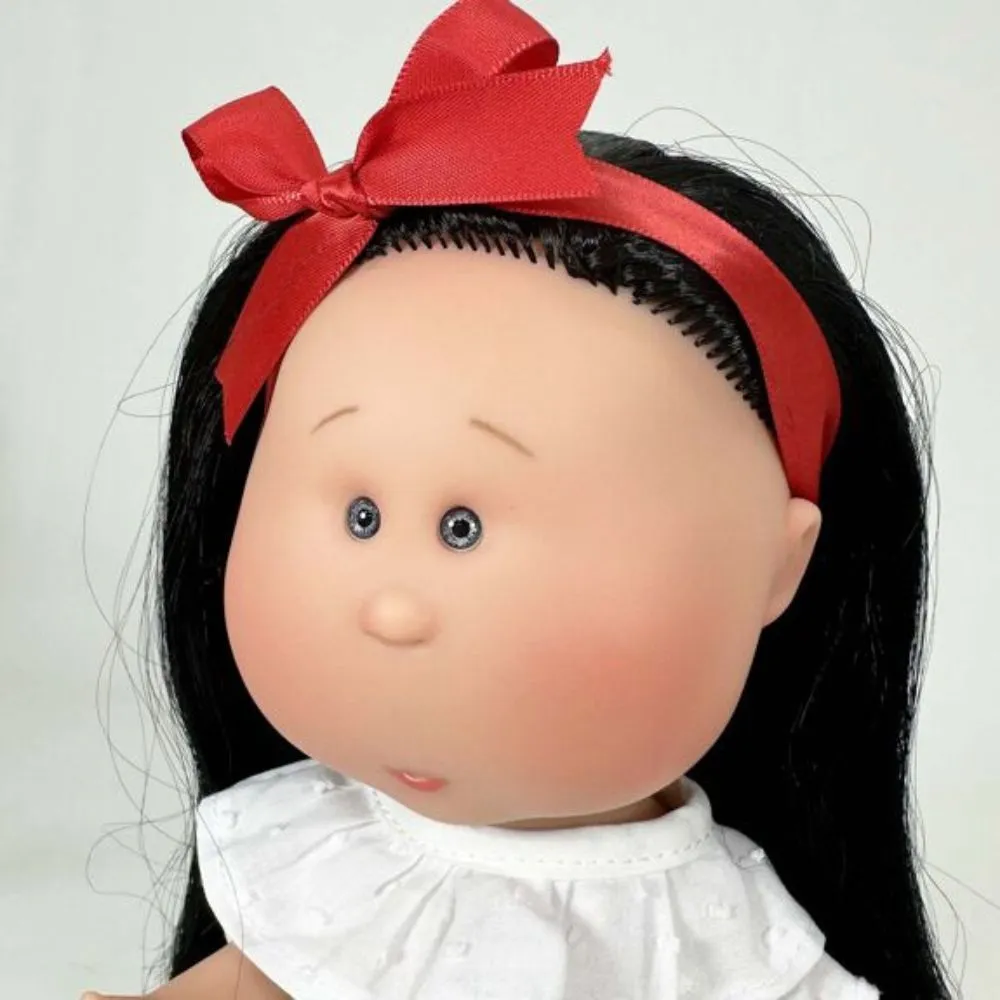 Mia Doll Queen of Hearts